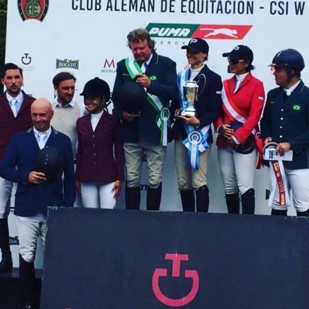 Meet your Posher, Claudia